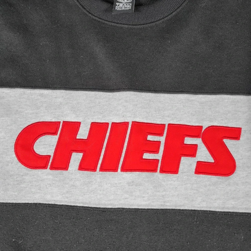 NFL Team Apparel Kansas City Chiefs Men Size S Black Grey Colorblock Sweatshirt
